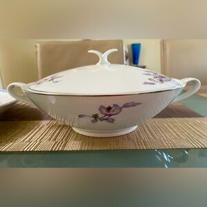 Vintage Serving bowl with lid